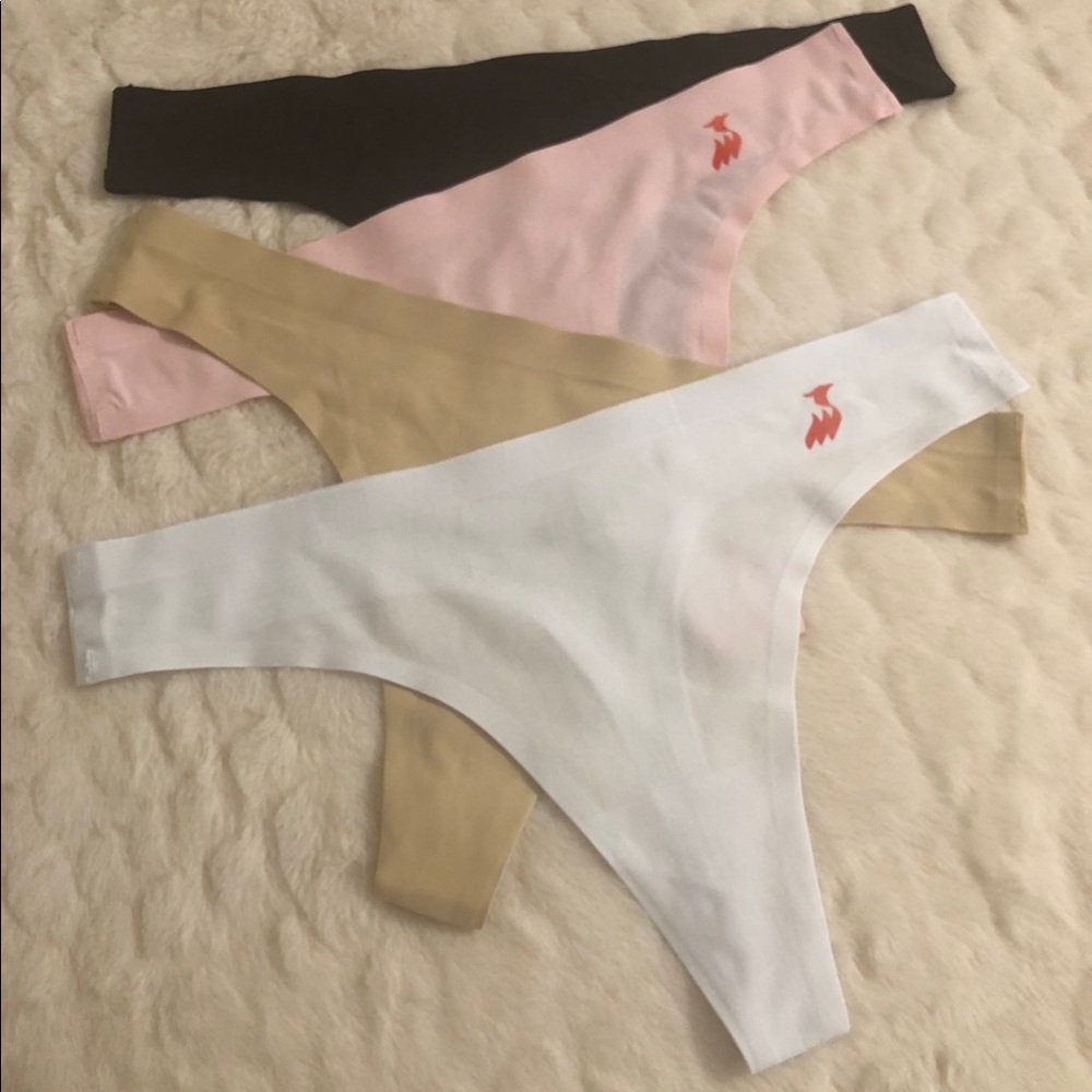 Saina brand . Size M. 4 color white - black- pink and cream. New. Seamless thong